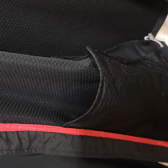 McKinley Women's Black Windproof Breathable Hooded Jacket (Sz M) - Picture 13 of 15